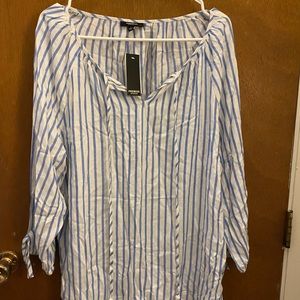 Tunic style long sleeve shirt